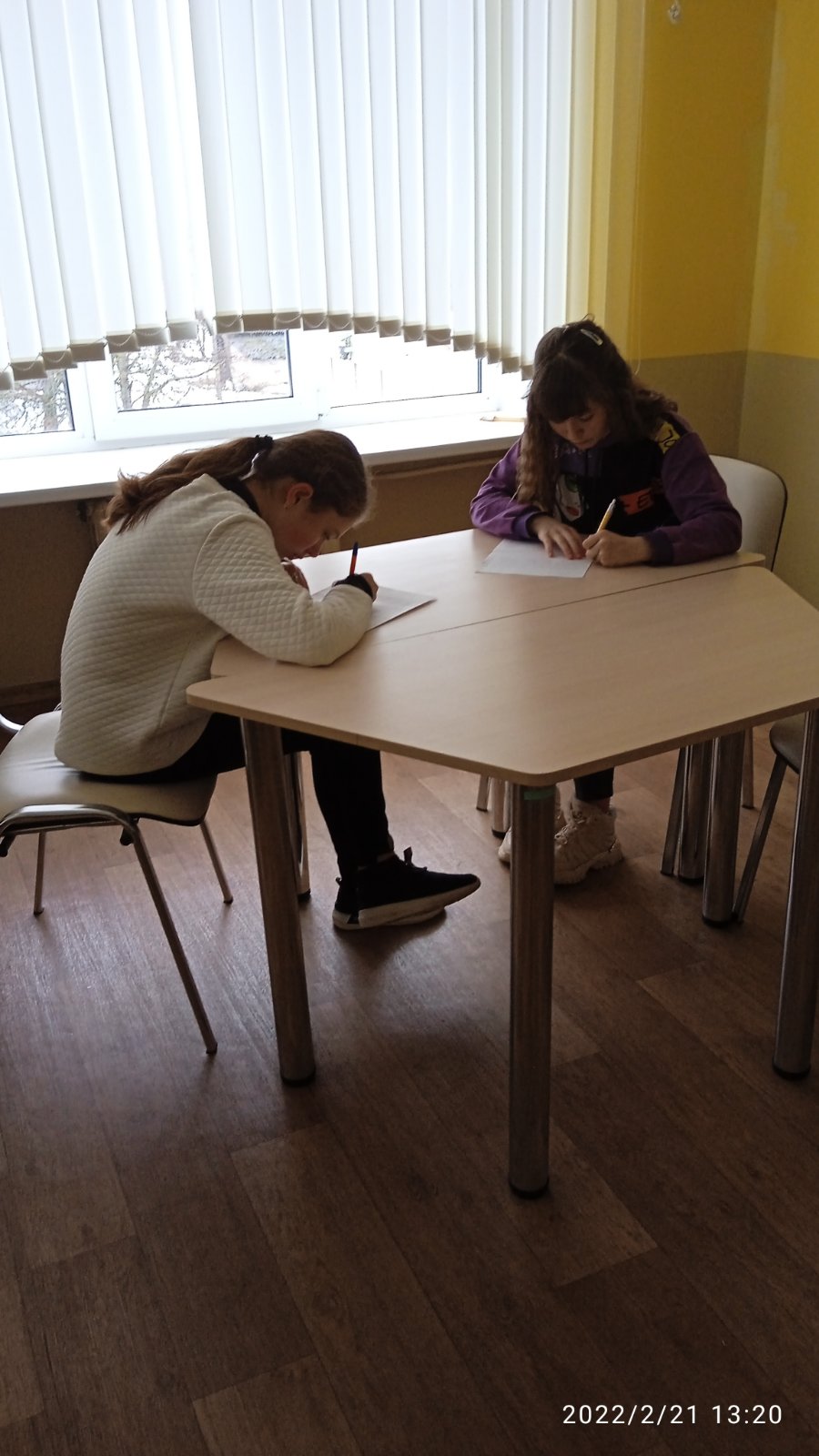 IMG-789fd2866a1f20c8d39f7acba0330887-V.jpg