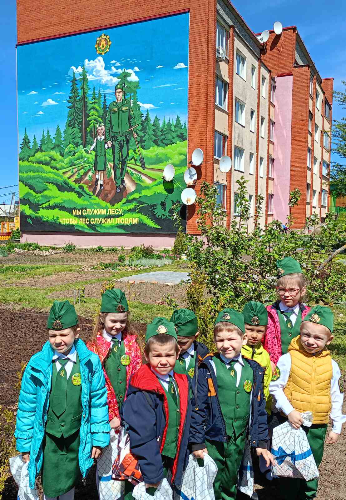 Мы_служим_лесу_чтобы_лес_служил_людям_22.05.2025_1.jpg